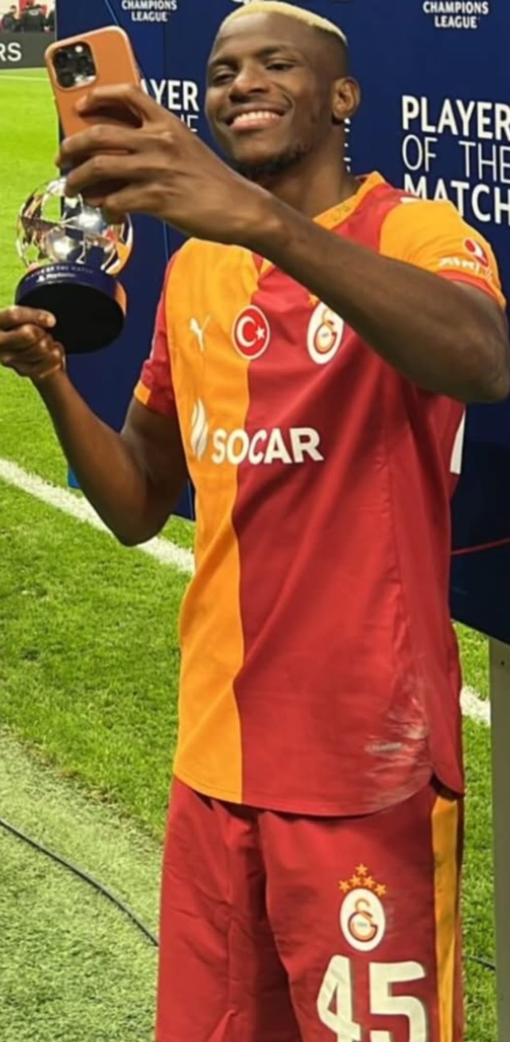 Victor Osimhen im Trikot von Galatasaray