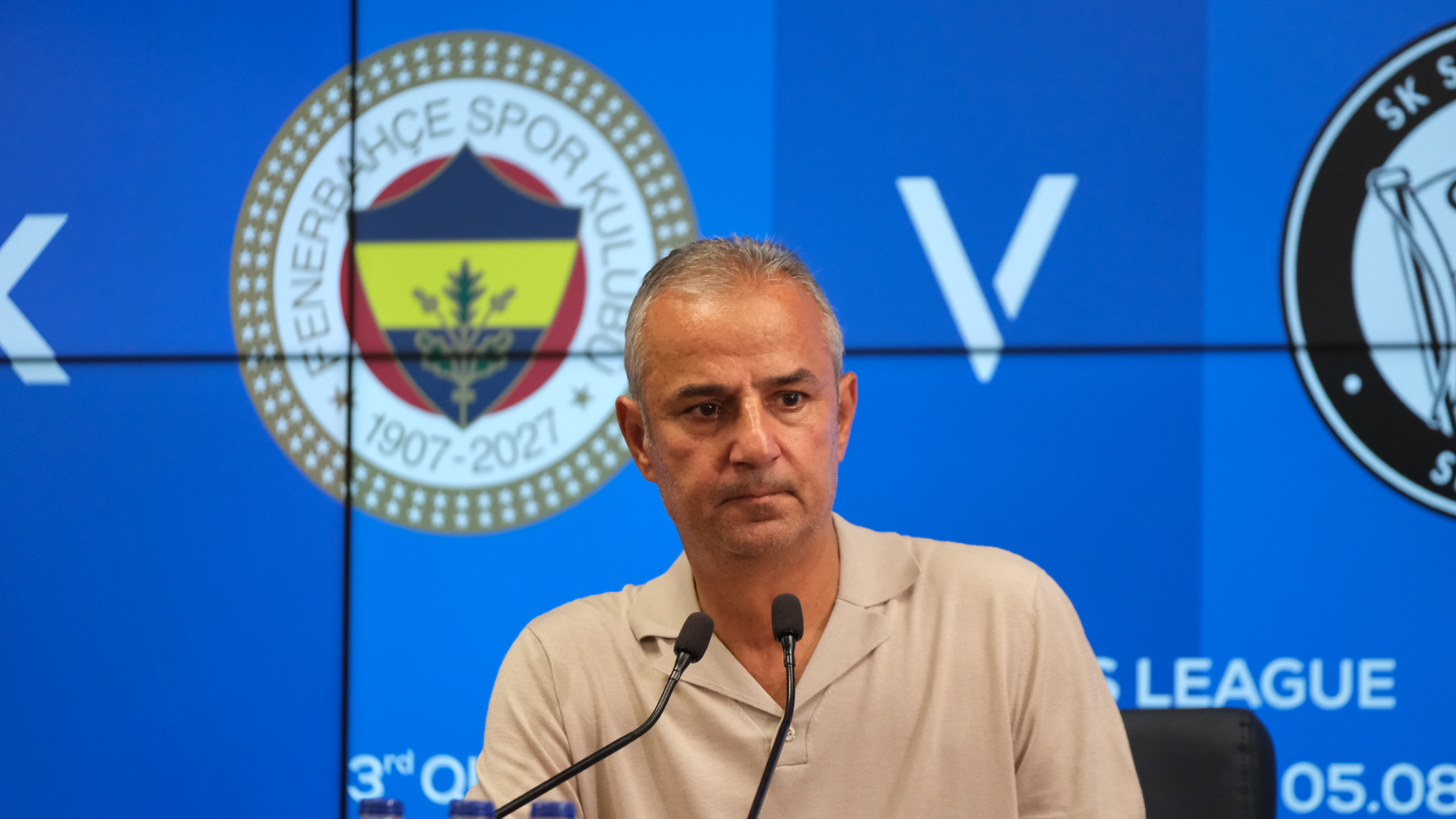 İsmail Kartal, Trainer von Fenerbahçe, im August 2026 im Sadi-Saracoğlu-Stadion