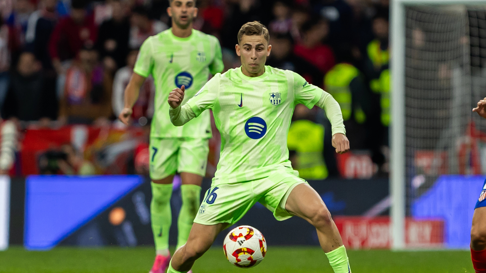 Fermín López bleibt laut Fabrizio Romano trotz Interesse aus Manchester bei Barcelona
